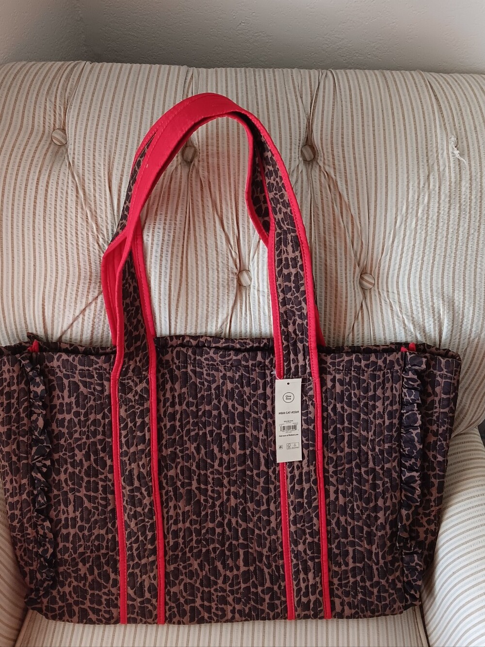 Leopard Print Tote Bag with Red Straps - Picture 7 of 7